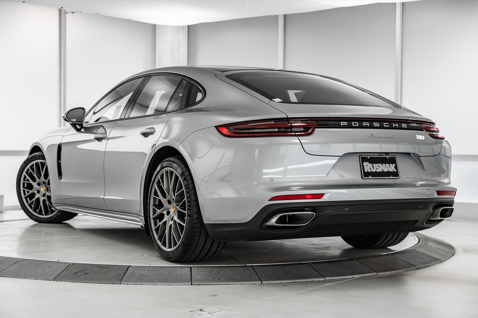 Porsche panamera 4 2019