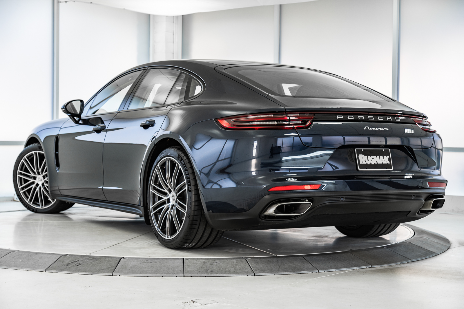 Porsche panamera 4 2019