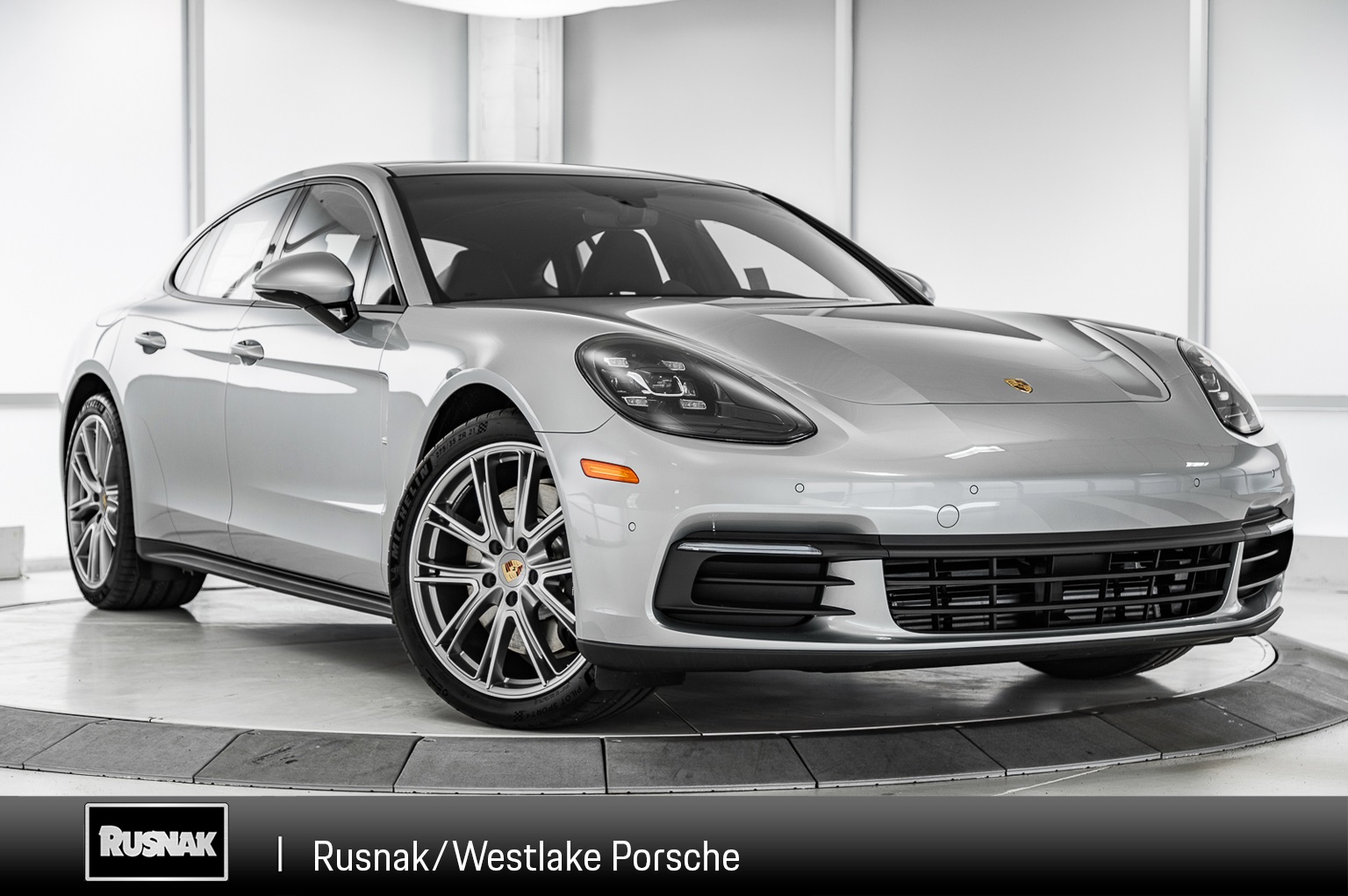 New 2019 Porsche Panamera Base 4d Hatchback In Thousand Oaks