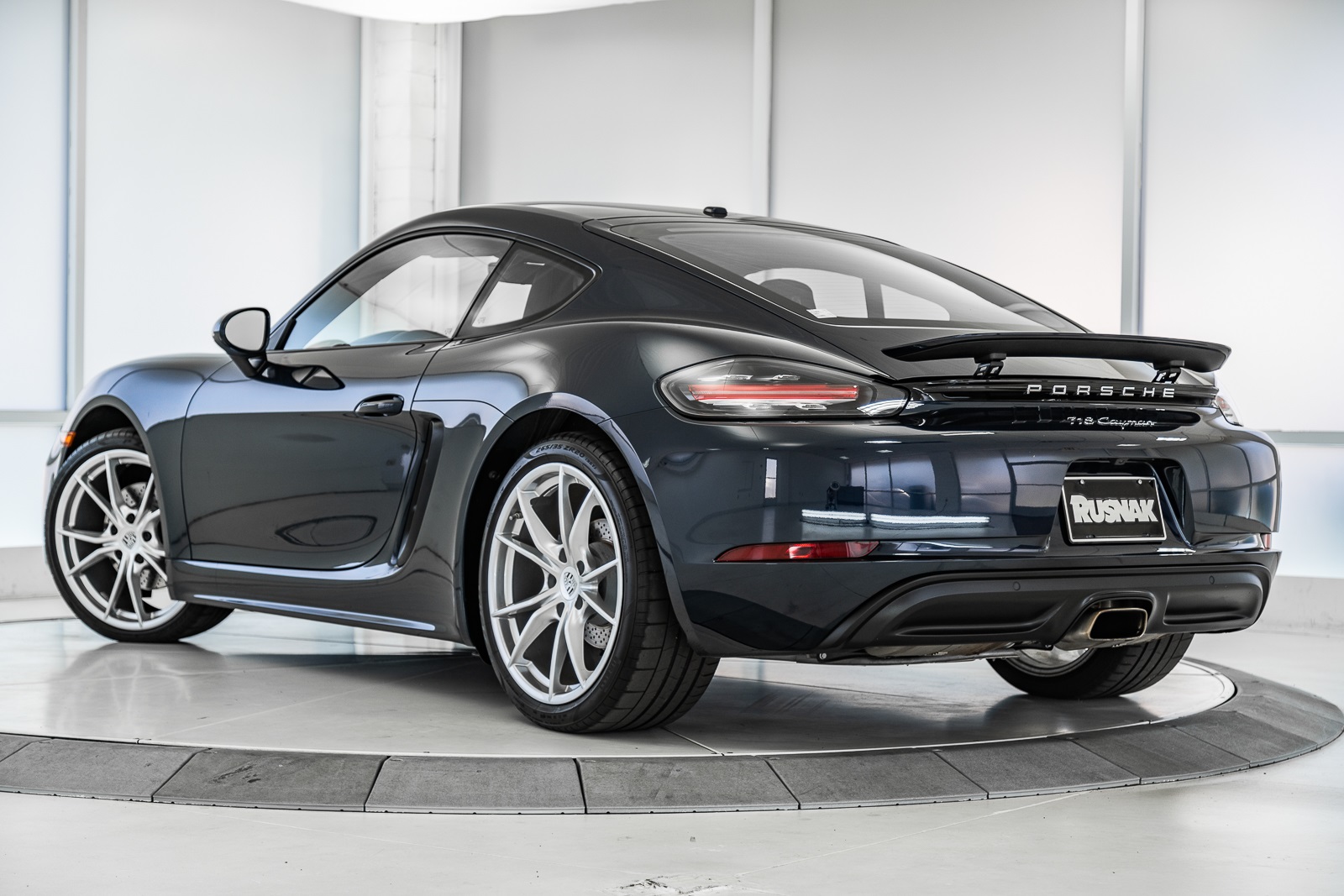 Porsche cayman 2018